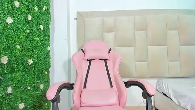 Milk anastasia online show from 7, 3, 2025