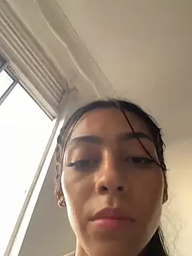 Snapshot of Ema_azel chatting on 1, 1, 2025 Ema azel online show from 1, 1, 2025