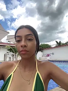 Snapshot of Ema_azel chatting on 17, 1, 2025 Ema azel online show from 17, 1, 2025