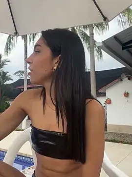 Snapshot of Ema_azel chatting on 8, 3, 2025 Ema azel online show from 8, 3, 2025