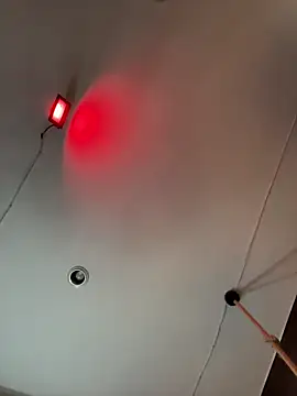 Snapshot of Ema_azel chatting on 31, 10, 2025 Ema azel online show from 31, 10, 2025