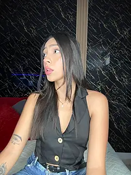 Snapshot of Ema_azel chatting on 15, 11, 2025 Ema azel online show from 15, 11, 2025