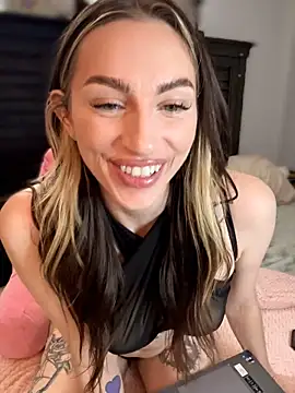 BrattyBae xo online show from 19, 5, 2026
