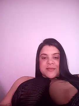 Snapshot of LUAHOT_ chatting on 9, 7, 2026 LUAHOT online show from 9, 7, 2026