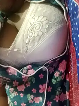 Snapshot of Im_Cute chatting on 22, 2, 2025 Im Cute online show from 22, 2, 2025