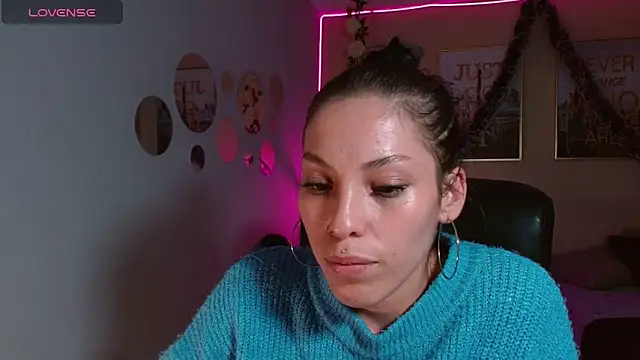 Snapshot of KokoAndRin chatting on 18, 12, 2024 KokoAndRin online show from 18, 12, 2024