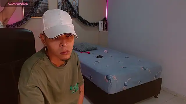 Snapshot of KokoAndRin chatting on 26, 12, 2024 KokoAndRin online show from 26, 12, 2024