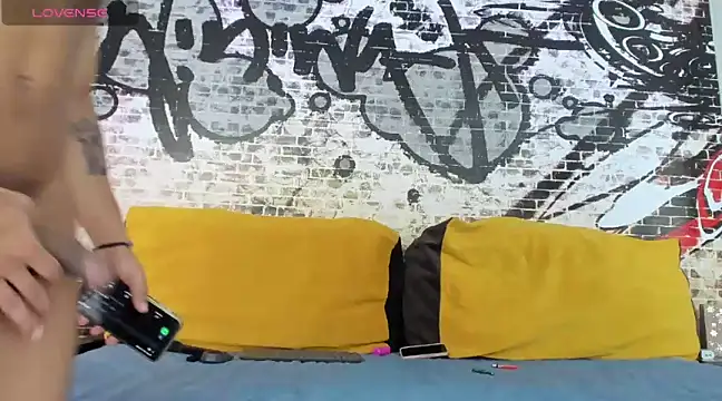 its me miley online show from 25, 1, 2025