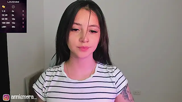 Snapshot of annie_mora chatting on 17, 1, 2025 annie mora online show from 17, 1, 2025