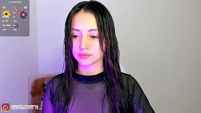 Snapshot of annie_mora chatting on 20, 2, 2025 annie mora online show from 20, 2, 2025