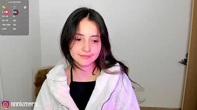 Snapshot of annie_mora chatting on 26, 2, 2025 annie mora online show from 26, 2, 2025