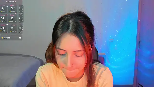 Snapshot of annie_mora chatting on 24, 9, 2025 annie mora online show from 24, 9, 2025