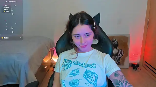 Snapshot of annie_mora chatting on 4, 10, 2025 annie mora online show from 4, 10, 2025