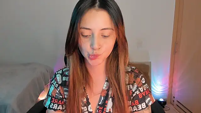 Snapshot of annie_mora chatting on 9, 10, 2025 annie mora online show from 9, 10, 2025