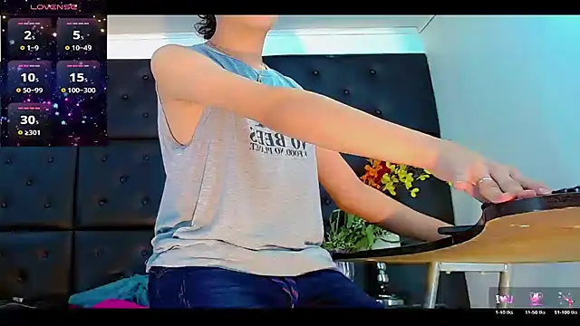 Daniela Pink  online show from 7, 7, 2026