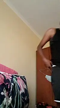 Gifttheskimaskboy online show from 25, 12, 2024