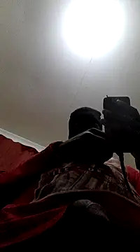 Gifttheskimaskboy online show from 15, 3, 2025