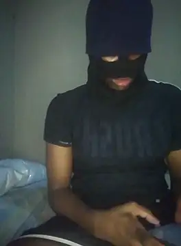 Gifttheskimaskboy online show from 22, 9, 2025