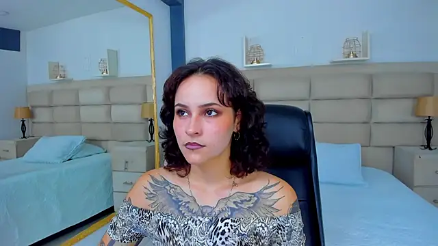 AnnyThompson  online show from 4, 11, 2025