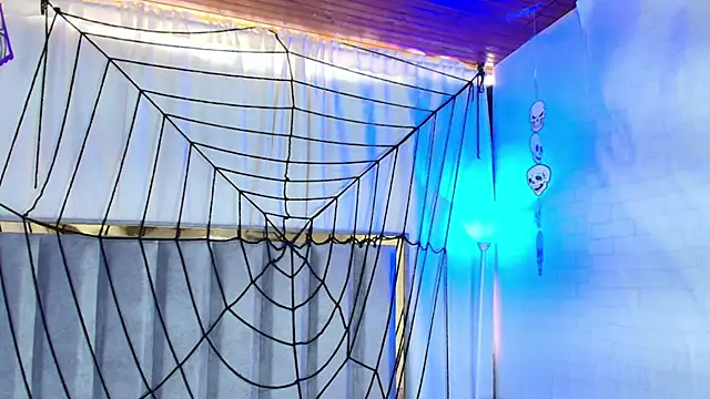 Snapshot of Zoe_Curvy chatting on 22, 10, 2025 Zoe Curvy online show from 22, 10, 2025