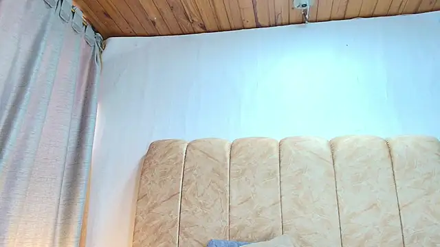 Snapshot of Zoe_Curvy chatting on 26, 11, 2025 Zoe Curvy online show from 26, 11, 2025