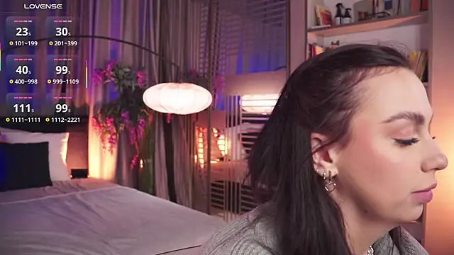 LunaNight online show from 3, 2, 2025