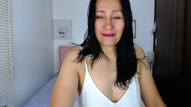 Maira B online show from 8, 3, 2026