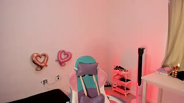 Snapshot of WandaDoll chatting on 12, 2, 2025 WandaDoll online show from 12, 2, 2025