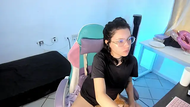 Snapshot of WandaDoll chatting on 20, 2, 2025 WandaDoll online show from 20, 2, 2025