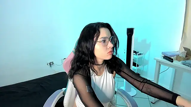 Snapshot of WandaDoll chatting on 11, 3, 2025 WandaDoll online show from 11, 3, 2025