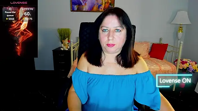 Julia Dean online show from 17, 1, 2025