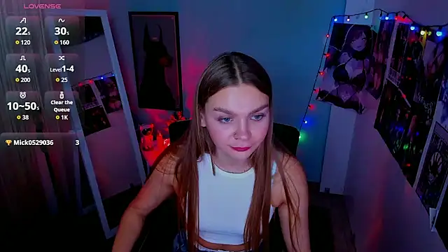 Molly sweetie online show from 9, 9, 2025