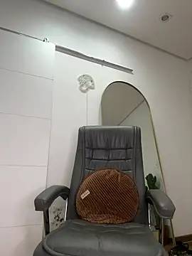 Nikatsu online show from 8, 3, 2025