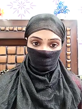 Snapshot of Yours-Bebo chatting on 14, 1, 2025 Yours-Bebo online show from 14, 1, 2025