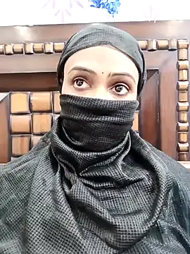 Snapshot of Yours-Bebo chatting on 20, 1, 2025 Yours-Bebo online show from 20, 1, 2025