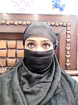 Snapshot of Yours-Bebo chatting on 21, 1, 2025 Yours-Bebo online show from 21, 1, 2025