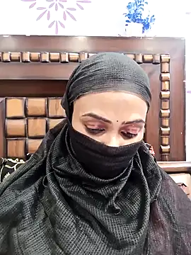 Snapshot of Yours-Bebo chatting on 24, 1, 2025 Yours-Bebo online show from 24, 1, 2025