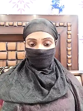 Snapshot of Yours-Bebo chatting on 24, 1, 2025 Yours-Bebo online show from 24, 1, 2025