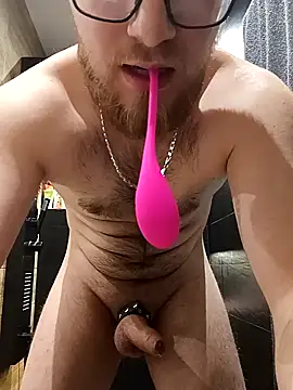 Snapshot of Sweet_bear69 chatting on 11, 2, 2025 Sweet bear69 online show from 11, 2, 2025