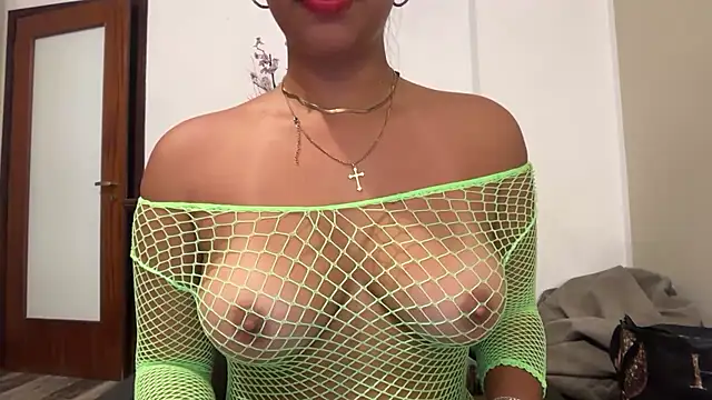 Snapshot of Dulce_latingirl chatting on 13, 7, 2026 Dulce latingirl online show from 13, 7, 2026