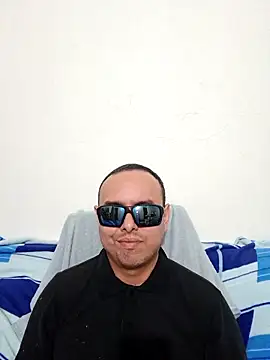 Snapshot of ElSunEagle chatting on 12, 6, 2026 ElSunEagle online show from 12, 6, 2026