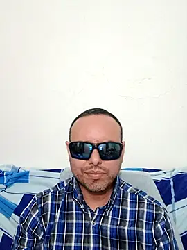 Snapshot of ElSunEagle chatting on 17, 6, 2026 ElSunEagle online show from 17, 6, 2026