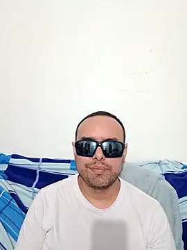 Snapshot of ElSunEagle chatting on 18, 6, 2026 ElSunEagle online show from 18, 6, 2026
