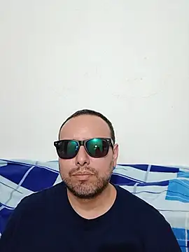 Snapshot of ElSunEagle chatting on 22, 6, 2026 ElSunEagle online show from 22, 6, 2026
