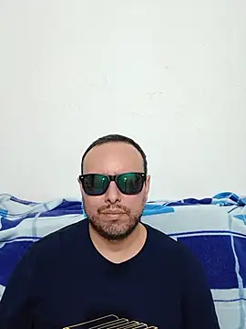 Snapshot of ElSunEagle chatting on 24, 6, 2026 ElSunEagle online show from 24, 6, 2026