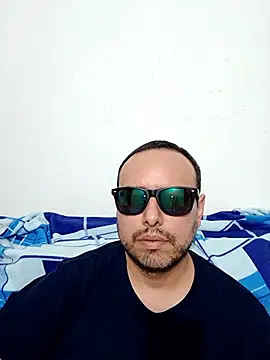 Snapshot of ElSunEagle chatting on 25, 6, 2026 ElSunEagle online show from 25, 6, 2026