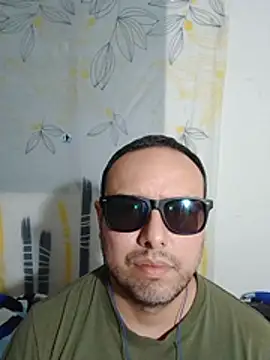 Snapshot of ElSunEagle chatting on 6, 7, 2026 ElSunEagle online show from 6, 7, 2026