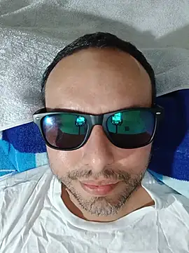 Snapshot of ElSunEagle chatting on 12, 7, 2026 ElSunEagle online show from 12, 7, 2026