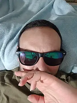 Snapshot of ElSunEagle chatting on 16, 7, 2026 ElSunEagle online show from 16, 7, 2026