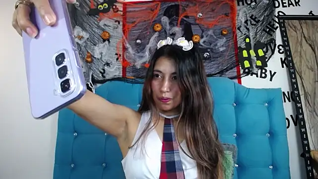 sweet skylove  online show from 19, 10, 2025